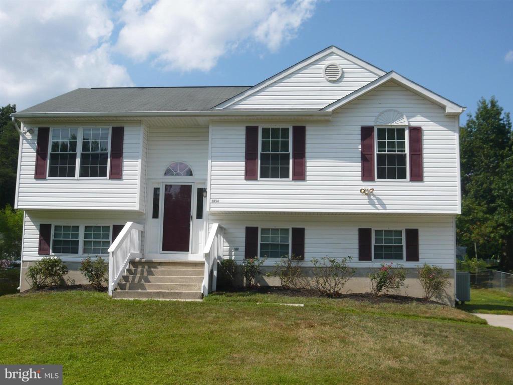 RealtorJoyceJ's tweet photo. This 5 BED home won't last long! Ping me for details or a showing. #realestate  https://t.co/20MxHzdZWd https://t.co/LZbjKkH8bQ