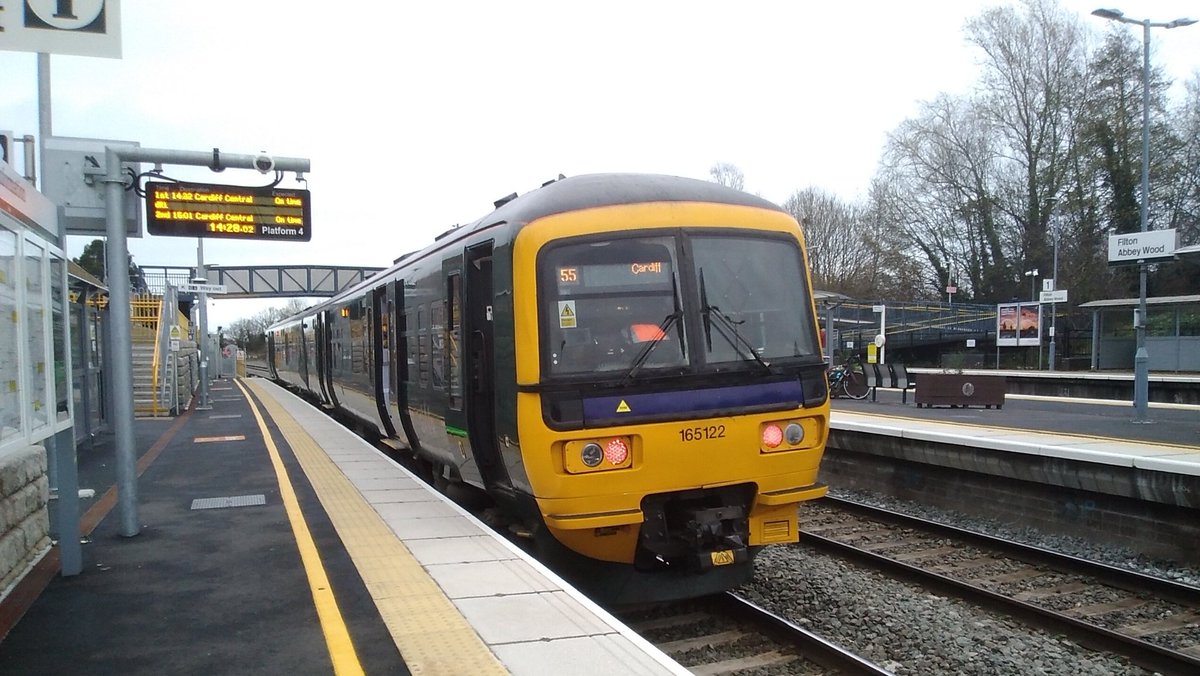 ManVsTrain's tweet photo. #Pilning Multiplex update.
The record for the #PilningMultiplex has been broken today π
The new high score is an unreal 64..
DMU points will be recalibrated after next Saturday.
165122 awaits departure for Cardiff at Filton Abbey Wood, showing signs of some cosmetic repair. https://t.co/GHcpy6DFqo