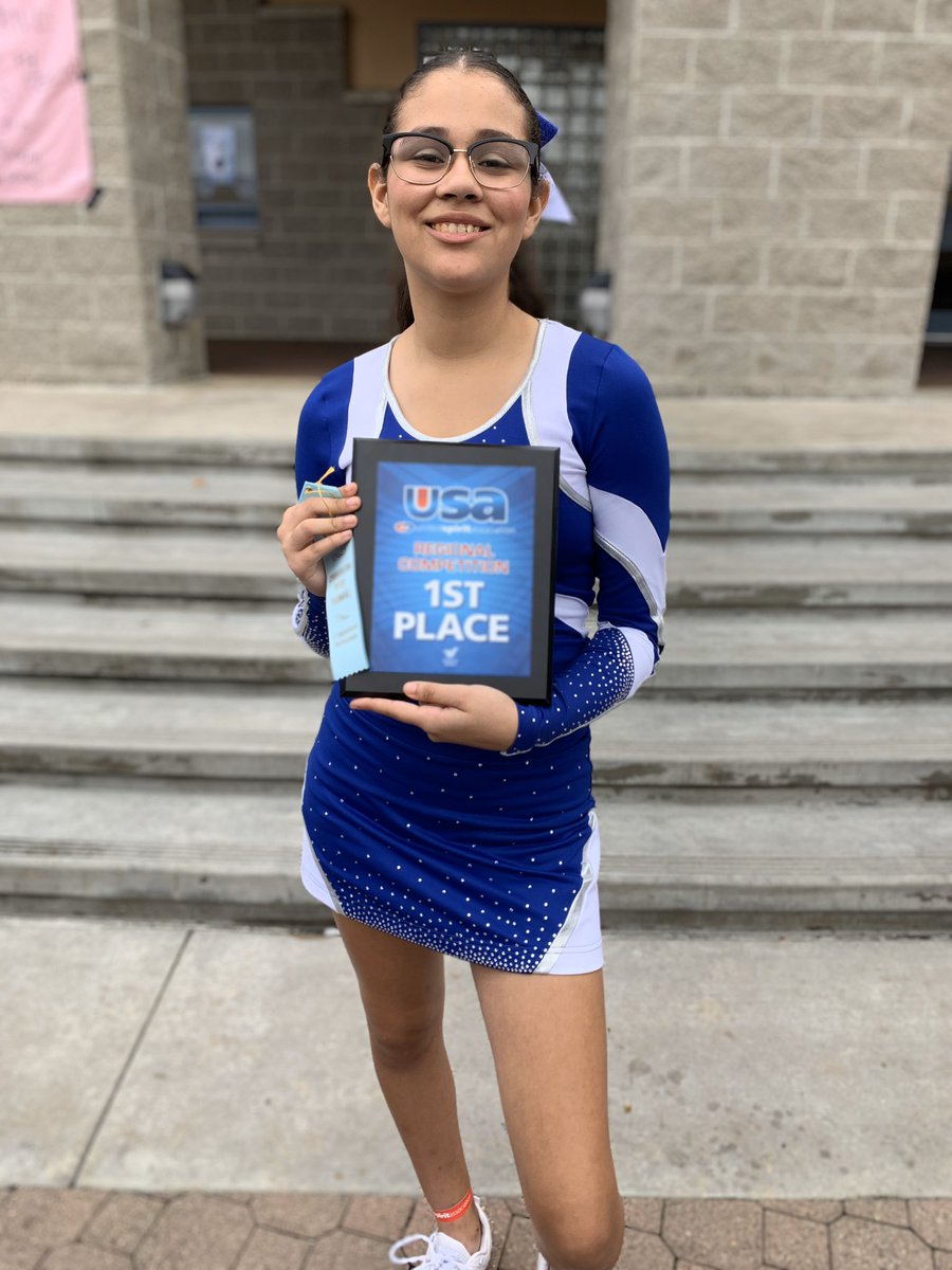R_lene21's tweet photo. 1st place out of 8 teams. Great Job Ladies!!! #USAComp #1stPlace #ElRanchoCheer #BluePride @PicoTrojan @ERCoachMedrano https://t.co/4XwMJtz8jp