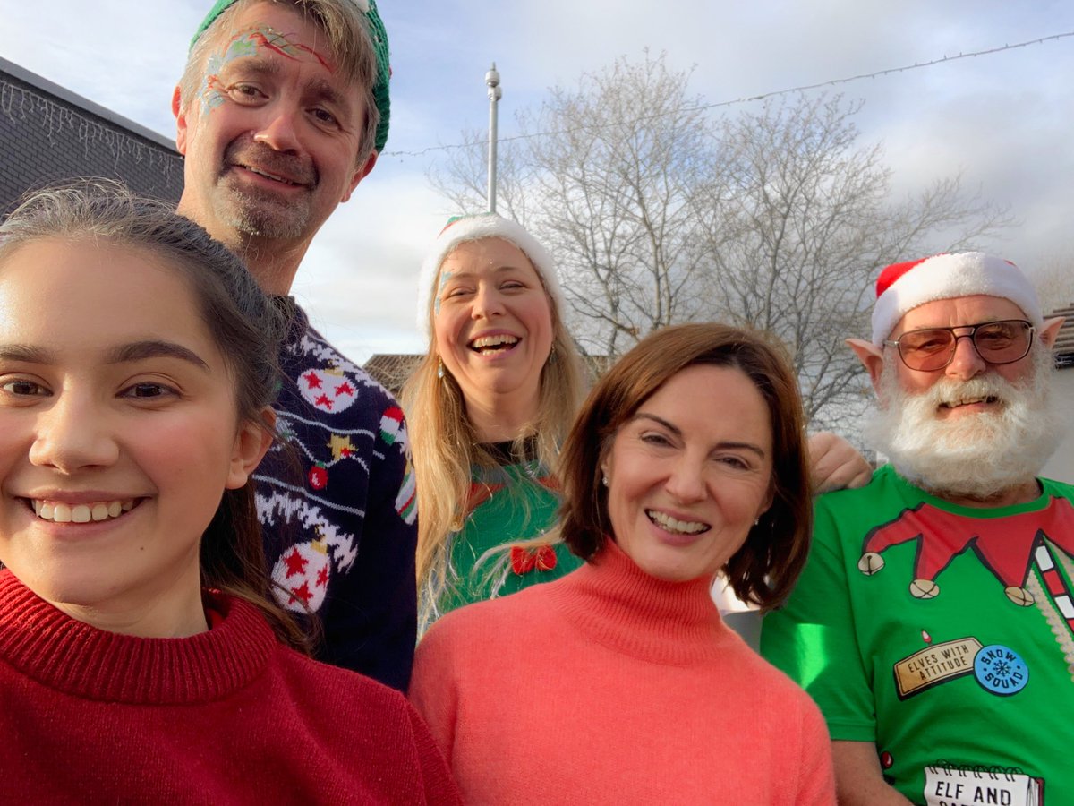 So this is an #ElfieSelfie