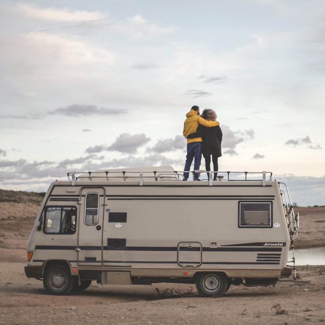 Conviértete en un turista responsable con tu #Autocaravana o #camper, visitando pueblos en peligro de extinción.
Ojo! Vigila no te cojan ganas de vivir en el pueblo, ya sabemos que este tipo de vida engancha. Frenemos juntos la #despoblación #YoMeQuedo
👉Goteo.cc/vanwoow