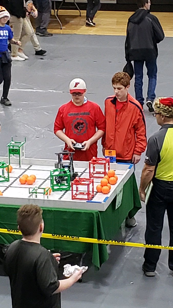 FLS_Robotics's tweet photo. Let Robotics Season begin🤖 So far 4 out of 8 teams made the finals! #forfairbanks @ASchirg @FairbanksLearns @FMSPanthers1 https://t.co/sFuJRrhLlp