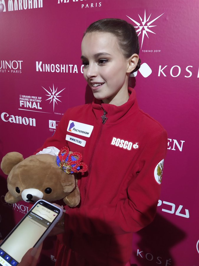 ISU Grand Prix of Figure Skating Final (Senior & Junior). Dec 05 - Dec 08, 2019.  Torino /ITA  - Страница 28 ELNi_VQXYAMW0p4?format=jpg&name=900x900