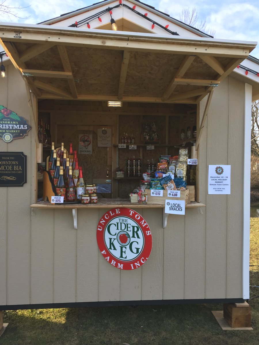 Come out to the Rotary Christmas Market Cabins for a unique local shopping experience. Enjoy the lights at the Simcoe Panorama and shop, from 2pm to 9pm in Wellington Park. <a href="/RcnsNorfolk/">RotaryNorfolkSunrise</a>