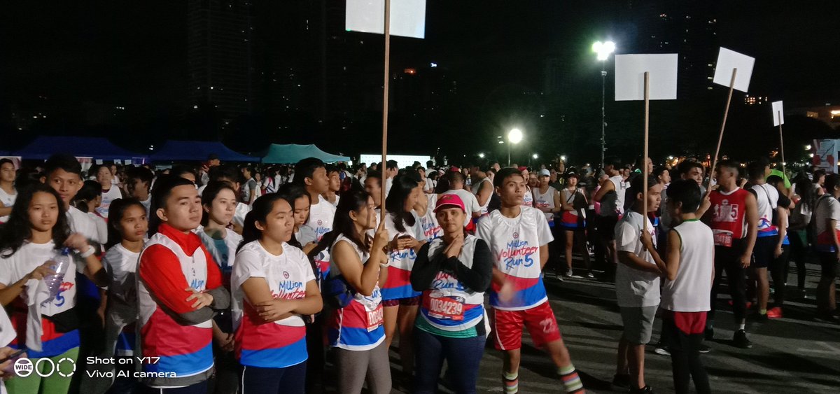 philredcross's tweet photo. A memorable event for everyone.

Families, relatives, friends, co-workers, officemates and co-humanitarian volunteers are gathered here at the Luneta Grand Stand for this year's Million Volunteer Run 5. A great oppurtunity for all to be in service to humanity.

#MVR5 https://t.co/z5dGz2mDin