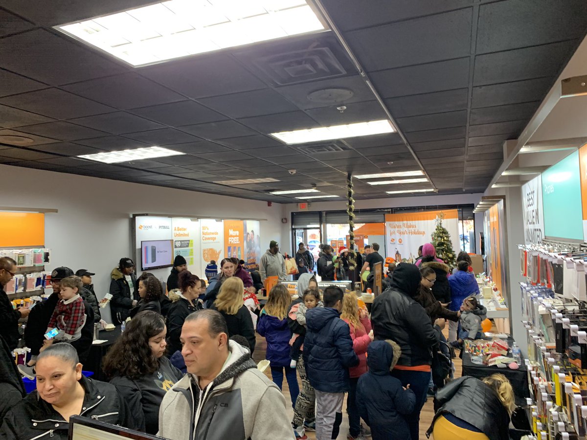 Atvanced's tweet image. They just keep coming. Great work everyone on organizing and promoting event!!! @vtruongcao @Phillmychini @spgjamieb @spg_sandy @JayMiglionico @Dk1team1dream @jjonesvip #vipwireless #atvanced