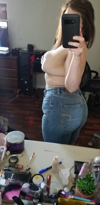 New jeans :D
#bbw https://t.co/itsrMaEe9g