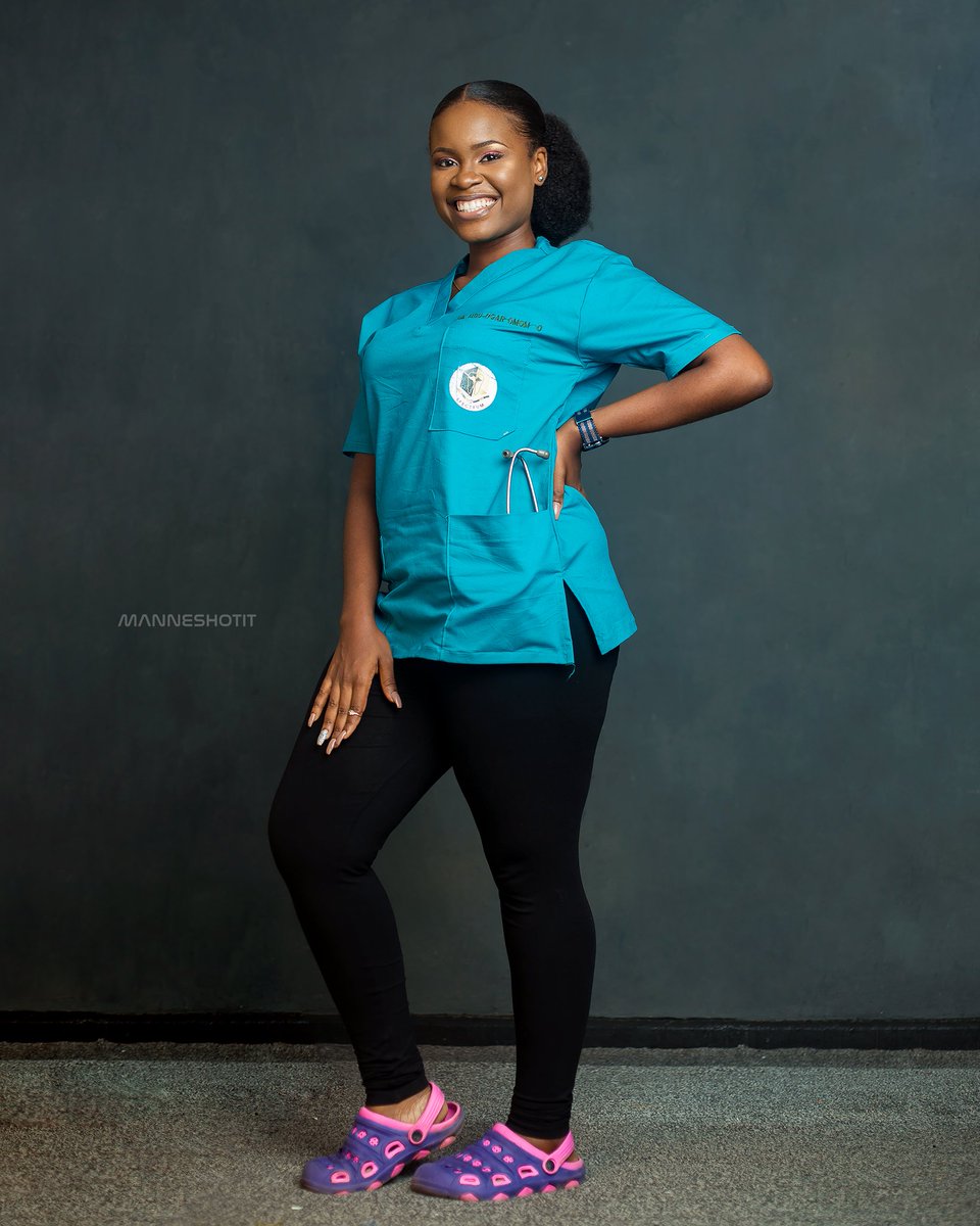 thisismanne's tweet photo. "On a scale of 1 to 10 what's her dentition like?"
I shot Omom for her Induction portraits and she is such an amazing muse.
@omomogar
#manneshotit #medic #instamedic #dentist #portraits #photograpy #lightskin https://t.co/Lf4rTiENg4