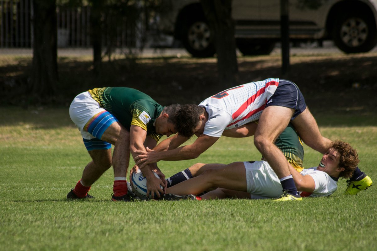 UERugby's tweet photo. #SevenDeLaRepública
Resultados 
Uruguay 17 / Lago 7
Formosa 12 / Paraguay 40
Chubut 5 / Sur 12
Alto Valle 29 / Oeste 5 https://t.co/rfii7RtRx9