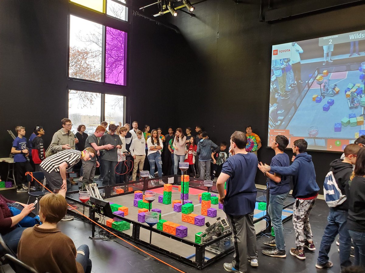 Justin_Zummo's tweet image. 1st VEX Robotics Tournament of the year! My two teams selected each other to form an alliance for playoffs after 67 qualification matches. TITAN PRIDE! #gbsnow #gbsengineering