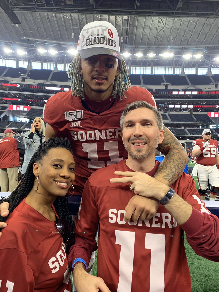 JeremyHaselwood's tweet image. First #big12championship win for my kiddo @jadon_haselwood  Many more to come 🤞🏽. I’m proud of his perseverance and trust God w/his future. #BoomerSooner ⭕️🙌🏼