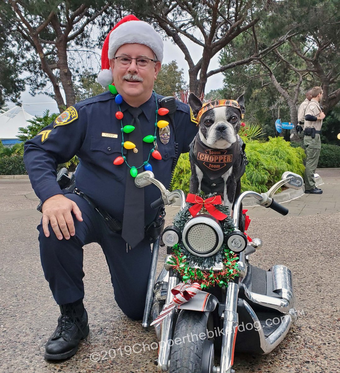 ChopperBikerDog's tweet photo. @LaMesaPD in the house 💙 These R the officers that keep me safe in the city in which I live. Chief Walt Vasquez, his command & officers out today 2 take kids shopping 4 the annual #ShopWithACop event this morning. @sdswac @SDSUPD @UCSDPOLICE @SeaWorld #sdswac #ChopperKisses https://t.co/pJahiQADDk