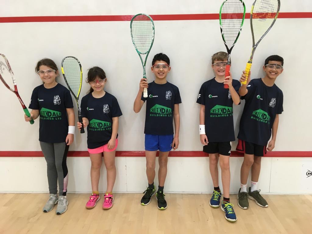 StratfordSquash's tweet photo. Well done to the @WarksJnrSquash under 11 team today who came third in the annual Christmas Inter Counties.  Our own Poppy from @StratfordSquash playing her first team squash match and loving all the support and fun that comes with team squash. https://t.co/L16EFEqqzV