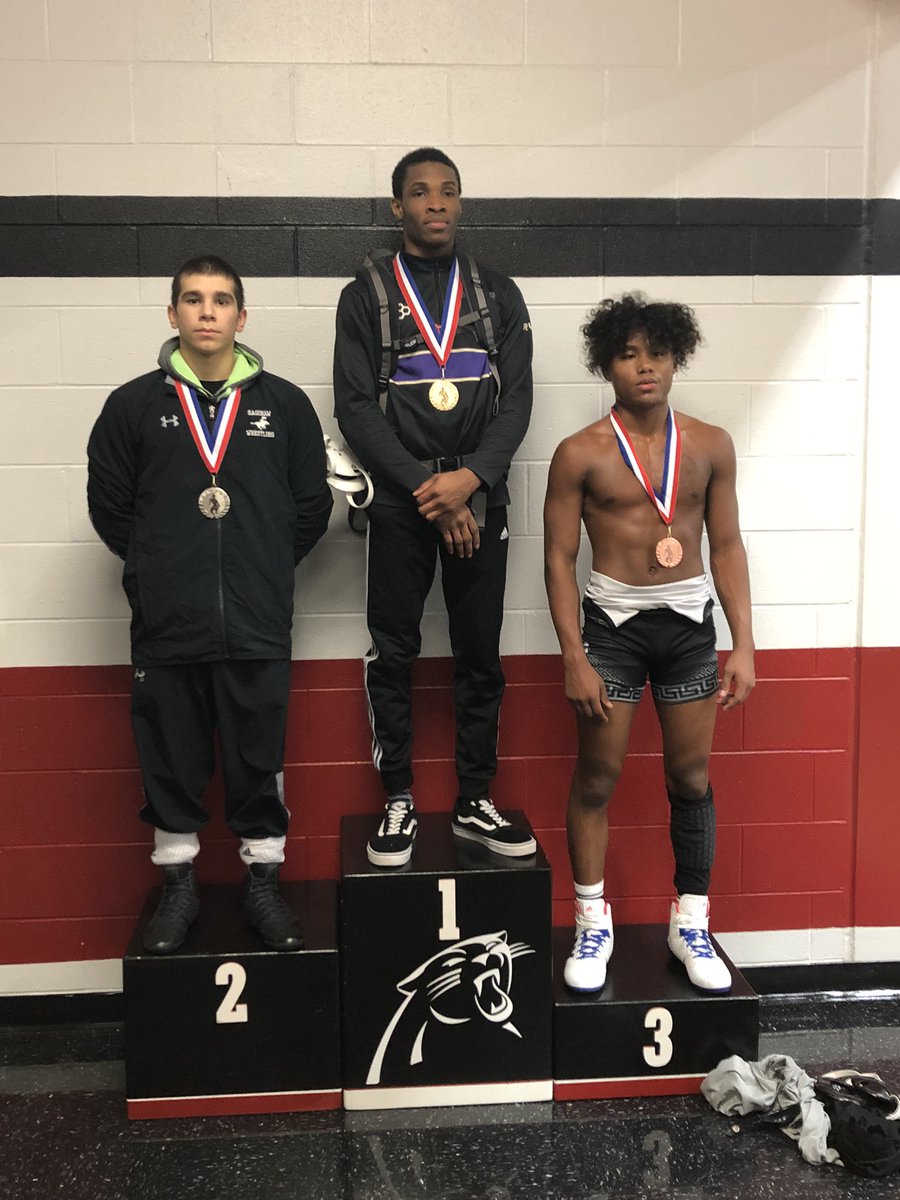 SHSTX_Wrestling's tweet photo. Brandon Sanchez earns 2nd place at the Colleyville Heritage Invite. #E.A.T. @saginawhstx @emsisdathletics https://t.co/D1pL3TcXJG