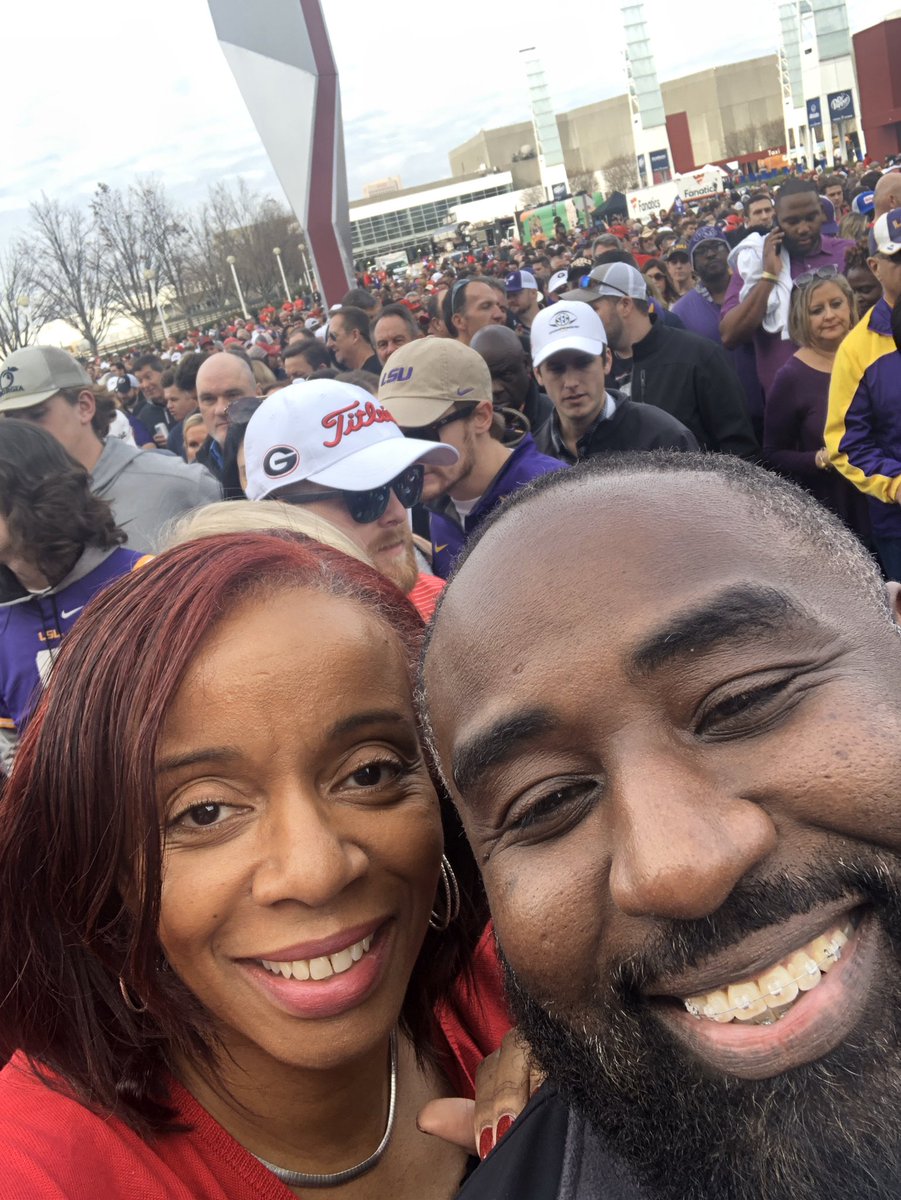 MichelleGCook's tweet photo. #HowBoutDemDawgs  #SECChampionship https://t.co/U1ZN80hQ70