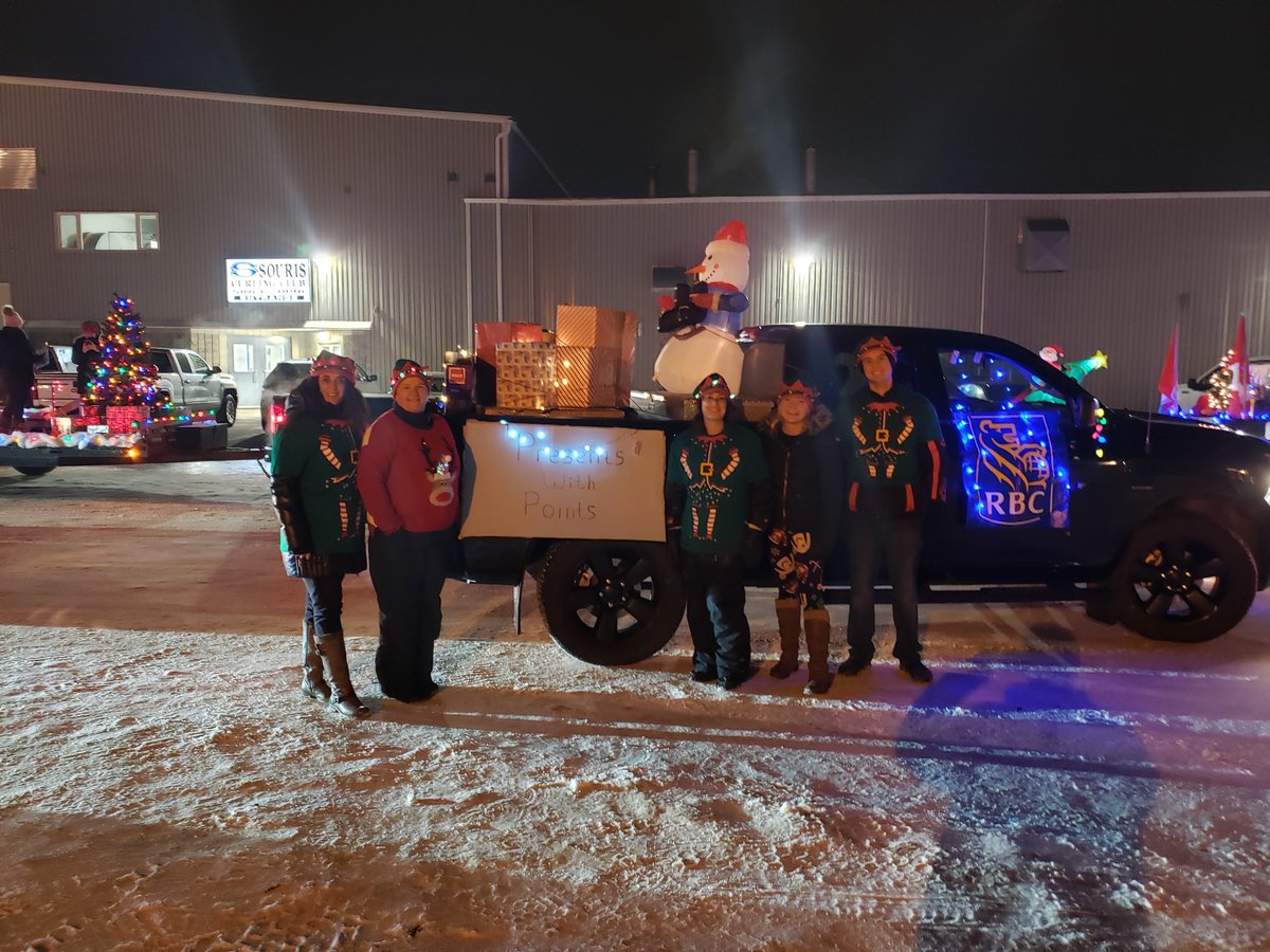 randtashman's tweet photo. What a wonderful feeling today. Being able to participate at the annual#Souris #ChristmasParade @RBCTerryBurgess https://t.co/hJp1YLUC0l