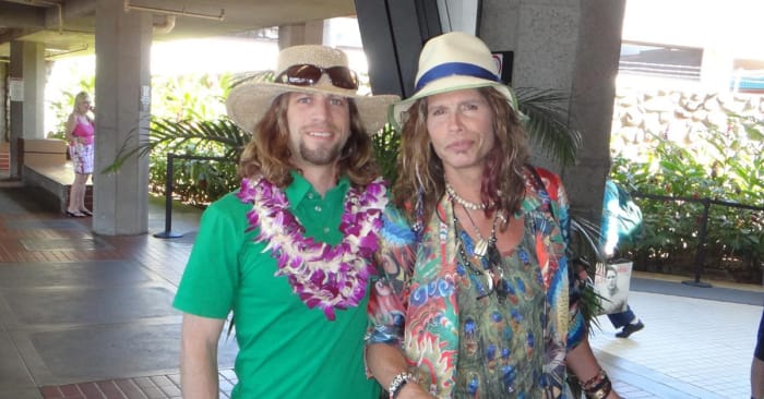 Maui's tweet photo. Celebrities That Call Maui Home https://t.co/vlD1bFEQ41 #stevenTyler #OprahWinfrey #WillieNelson #ClintEastwood #ShepGordon #WoodyHarrelson #OwenWilson #MickFleetwood #KrisKristofferson https://t.co/5S5nTKR3T6
