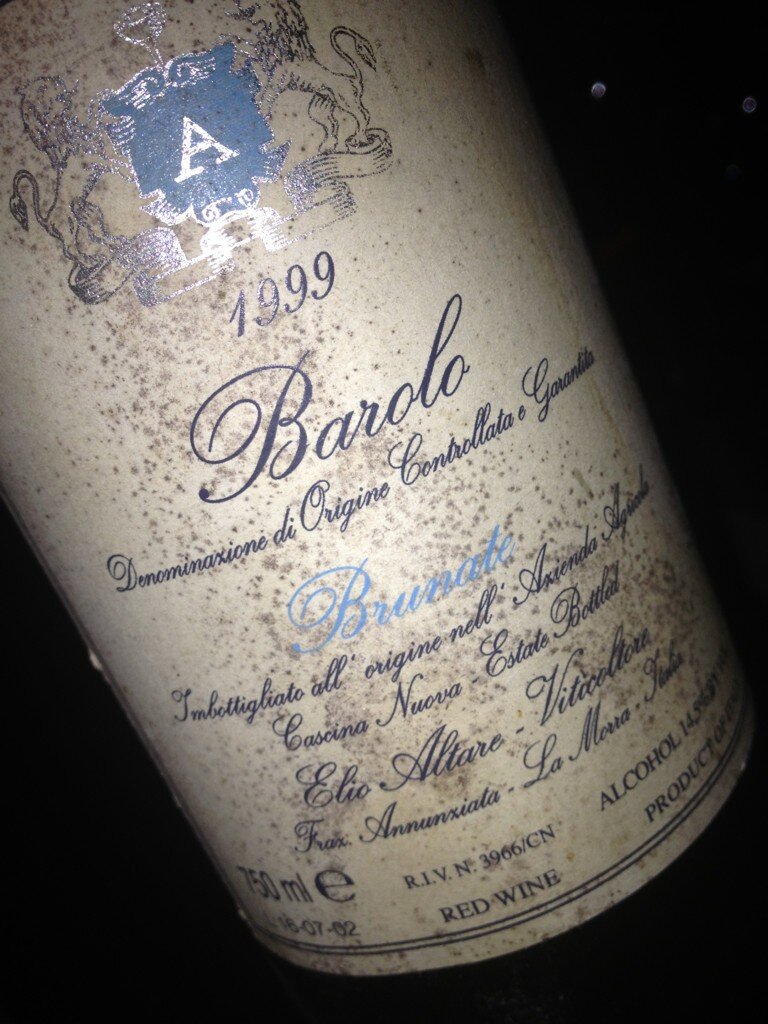 jesusgherrera28's tweet photo. Y este ... ya esta en su prime #Barolo #Brunate🍷🍇😍 #ElioAltare #Nebbiolo #Piemonte #TruffleDinner #Alba #TartufodiAlba #NYfoodies #Agradecidos #Grateful #NYSommeliers. 🍷😍🍷😍🍷😍🍷😍🍷😍🍷😍🍷😍🍷😍🍷😍🍷 https://t.co/AlgHrOuKpe