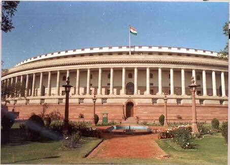 BSKala11's tweet photo. संविधान के अनुच्छेद 312(3) में #IndianJudicialService के गठन का प्रावधान है।
70 सालों में गठन नहीं हो सका।
राष्ट्र के नागरिकों को न्यायपालिका में प्रतिनिधित्व नहीं मिल सका है।
कोलेजियम व्यवस्था असंवैधानिक है।
राष्ट्र मंत्री के बयान का स्वागत करता है।
@rsprasad @narendramodi https://t.co/1NGLaw3V4L