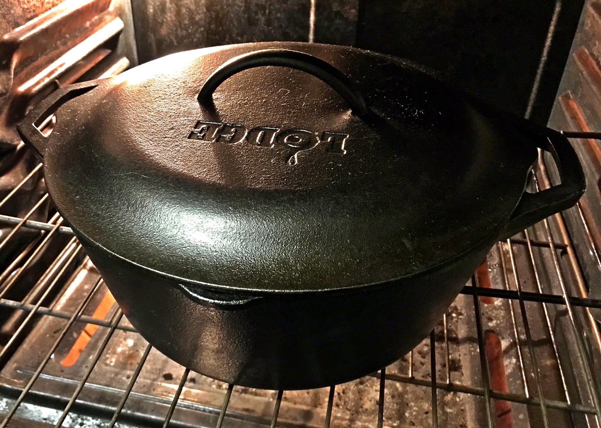 BenstksC's tweet photo. Tonight’s Dinner: @LodgeCastIron Cast Iron Dutch Oven Meatloaf, Green Beans and Mashed Potatoes. The meatloaf is a 50/50 mix of ground beef and ground turkey with onions.
#CastIronCooking #Cooking #LodgeCastIronCookware #CastIronDutchOven #NativeAmericanCooks https://t.co/rMokDFx7Cb