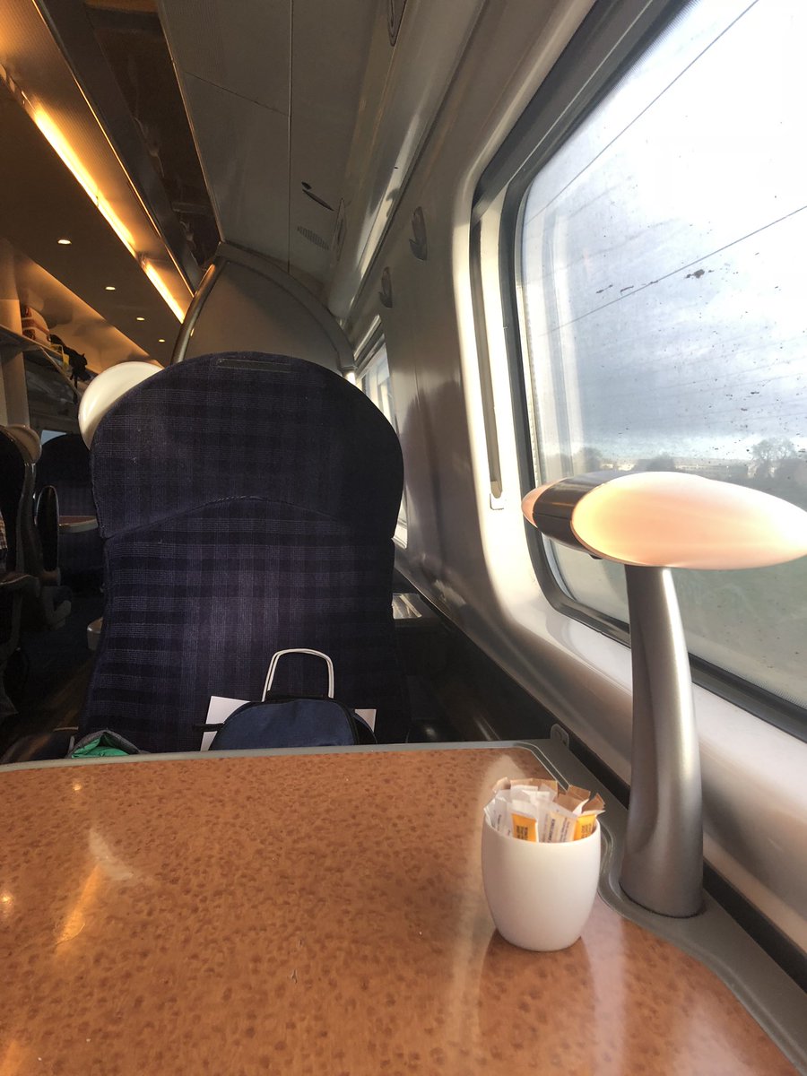 northernline's tweet photo. @VirginTrains Thank you Virgin! Had a wonderful day, and a wonderful 15 years travelling on your services ♦️♥️.  Hopefully Avanti will do just as good, but they’ll never be able to replace the UK’s number 1 train operator, a place which will stand forever in history. ✔️☺️ https://t.co/KOWSV95L2M