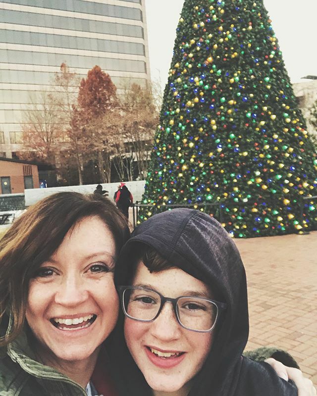 LaraGWilliams's tweet photo. Just humor me, son. 🎄 https://t.co/W32cQzA9yE https://t.co/6XJxOi9yuh