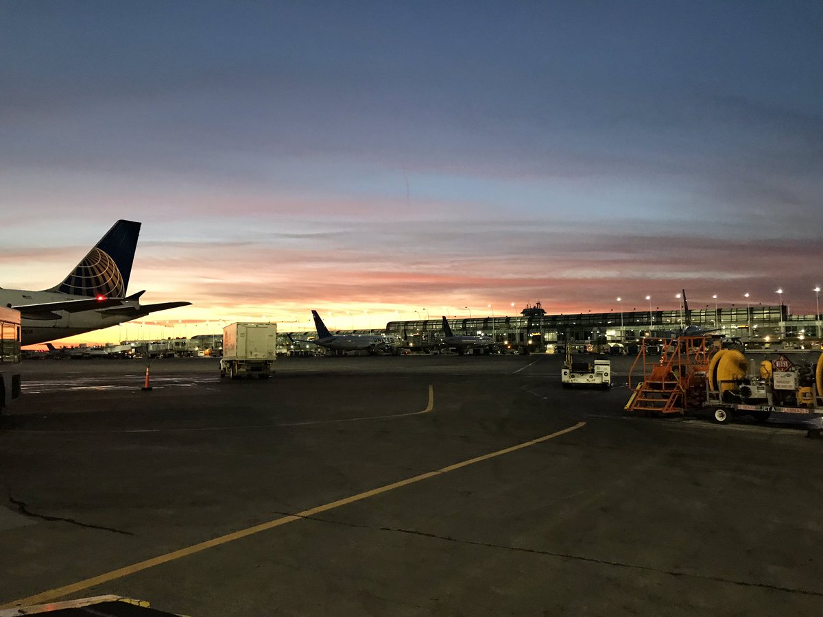 End of another day and a great sunset at ORD. <a href="/weareunited/">We Are United</a> <a href="/mcgrath_jonna/">Jonna McGrath</a>