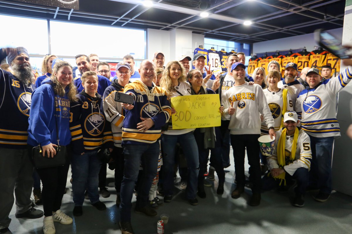 BuffaloSabres's tweet photo. Buffalo.

Is.

EVERYWHERE! #Sabres50 https://t.co/DC4WwrHUVY