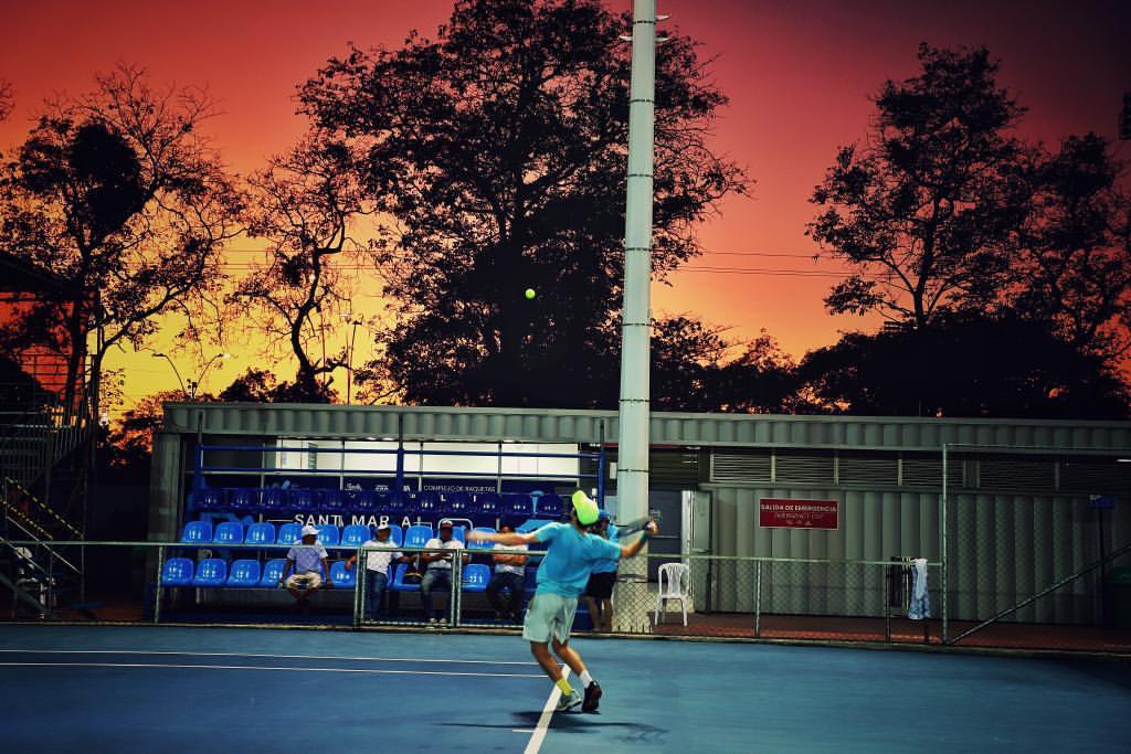 SantaMartaOpen's tweet photo. ¡Estos son los atardeceres que acompañan a nuestros Jugadores en esta gran Semifinal! ¡Estas Preparado? 
.
.
.
#SantaMartaOpen #FundaMas #AlcaldíaDelCambio #SomosElite https://t.co/HAJ3JdEGxw