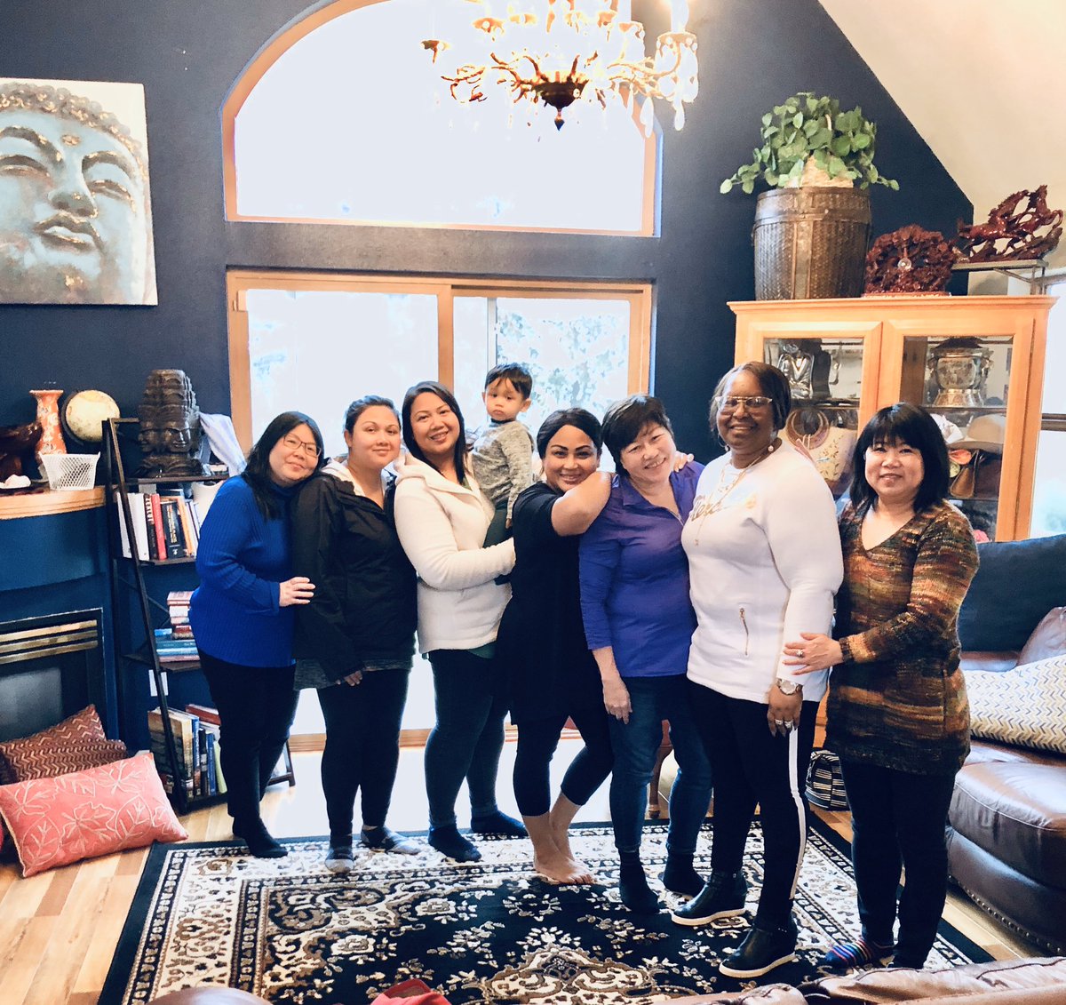 ShebaMystique's tweet photo. 1/
Made phad Thai noodles, fresh spring rolls and set up meat & cheese spread for #girlsgettogether 🥂🥂🥂. We talked about my upcoming trip and the Comcast guy that Sharon wanted me to date. Btw.. she called him, told him that I thanked him that the cable is working. https://t.co/8QEklMQ9v1