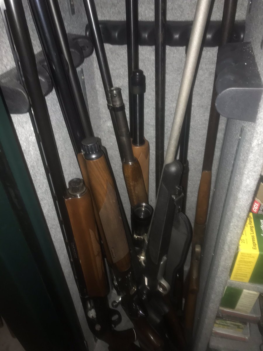 newton_cody's tweet photo. Time for a new cabinet. #overfull #perfect https://t.co/ix8TWrZPJR