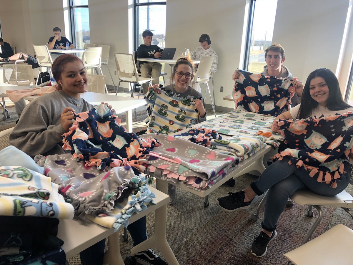 julie_fishburn's tweet photo. #OWGiveaHoot project benefits the Bow Foundation for our friend Beau. Our Annual #OWGiveaHoot Assembly is THIS Thursday!! #SELCD @KsCommissioner @MaBlackOW @joshumphrey @OlatheWestOwls @OWNovacekOWLS @YeagerBrent @PaulakovichA ๐ฆ๐ https://t.co/dJOCd4fQwH
