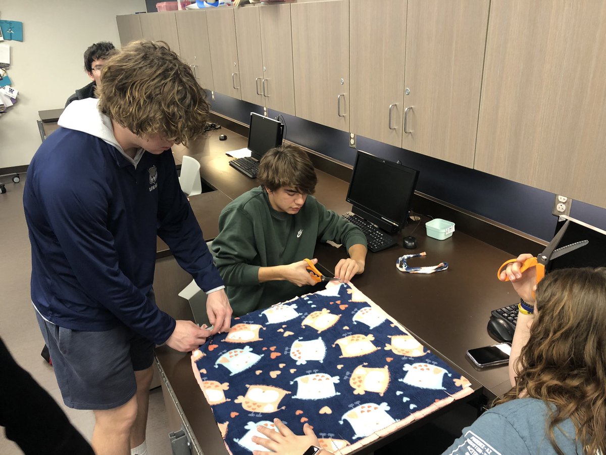 julie_fishburn's tweet photo. #OWGiveaHoot project benefits the Bow Foundation for our friend Beau. Our Annual #OWGiveaHoot Assembly is THIS Thursday!! #SELCD @KsCommissioner @MaBlackOW @joshumphrey @OlatheWestOwls @OWNovacekOWLS @YeagerBrent @PaulakovichA ๐ฆ๐ https://t.co/dJOCd4fQwH