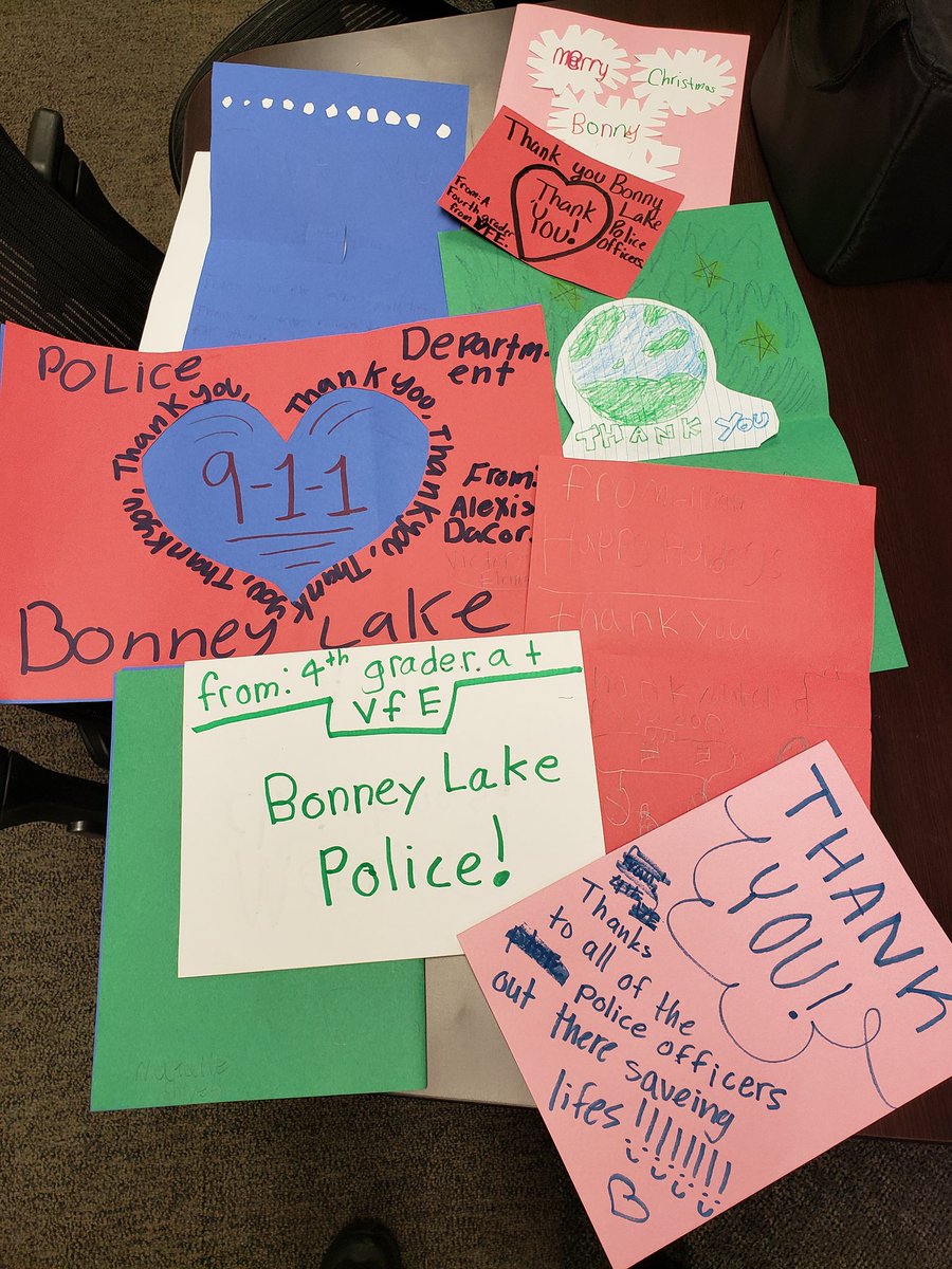 BLPoliceDept's tweet photo. Bonney Lake Police Department would like to say THANK YOU to Victor Falls Elementary 4th grade class for the wonderful homemade cards. #BLPD #thanks https://t.co/Ez3BzeHraQ