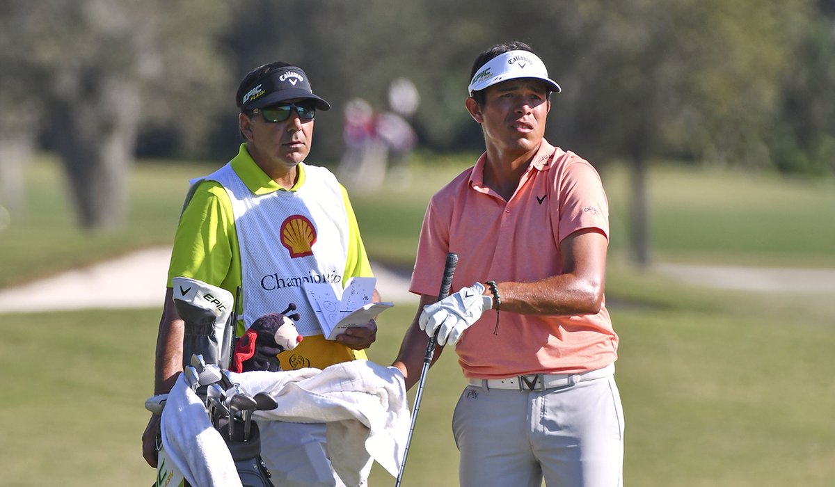 PGATAmericasESP's tweet photo. Aunque terminó su tercera ronda con un bogey, @AugustoNGolf 🇦🇷 se mantiene puntero del #ShellChamp. Mañana saldrá con ventaja de un golpe sobre el @JaredWolfepro 🇺🇸.
Notas de la Ronda 3 en https://t.co/BIeAlT5Fnw https://t.co/4UdxFkNlBg