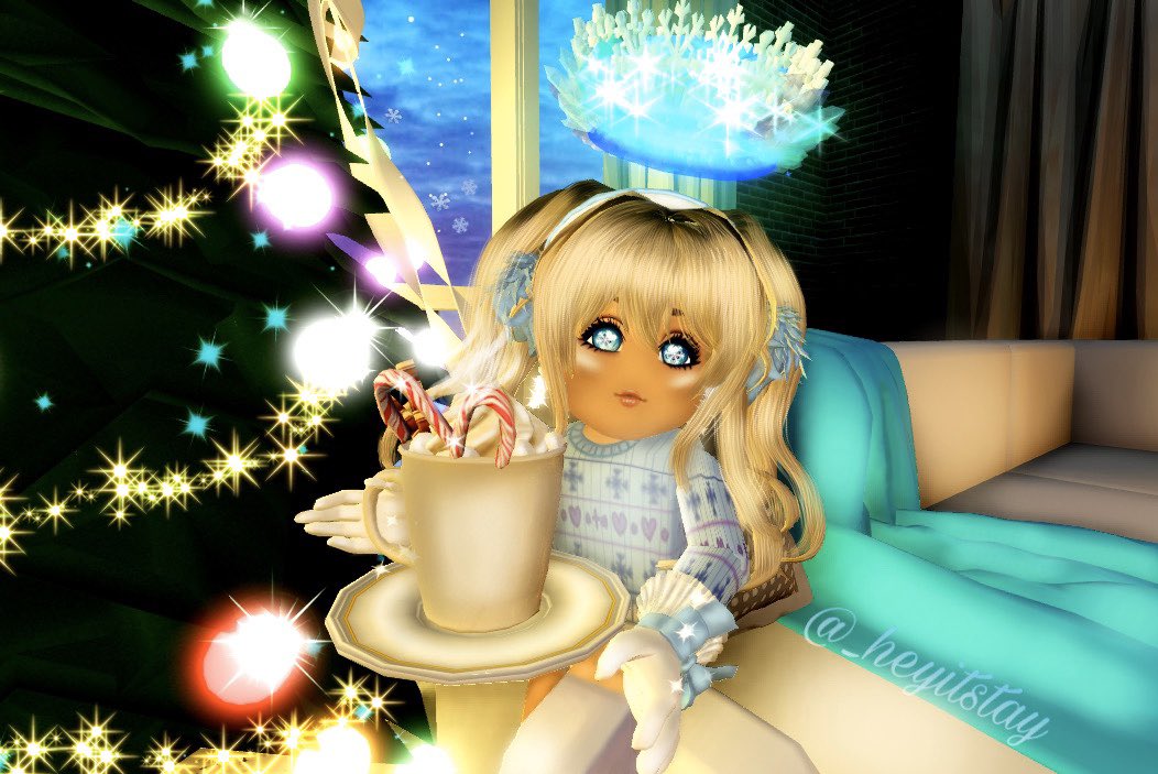 _heyitstay's tweet image. Hot cocoa anyone? 

❄️☕️❄️☕️❄️☕️❄️

Haven’t done an edit in a hot minute, so I decided to make this in honor of the amazing update!

RTs &amp;amp; likes are very appreciated 🤍

#royalehighedit #royalehigh #royalehighoutfits #rhteaspill