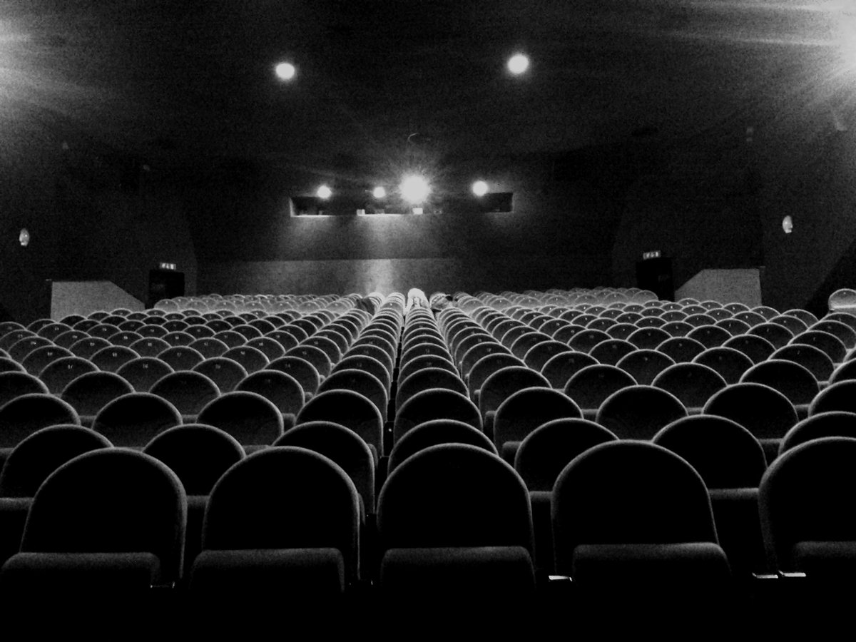 cinealfred's tweet photo. BIENVENIDOS A DOS VERSUS CINE, EL PRIMER PROGRAMA DE CRITICAS DE CINE DESDE CARACAS, COMPARTELO Y SUSCRIBETE

https://t.co/C0n0W3rCGO https://t.co/kqUNthsQBU