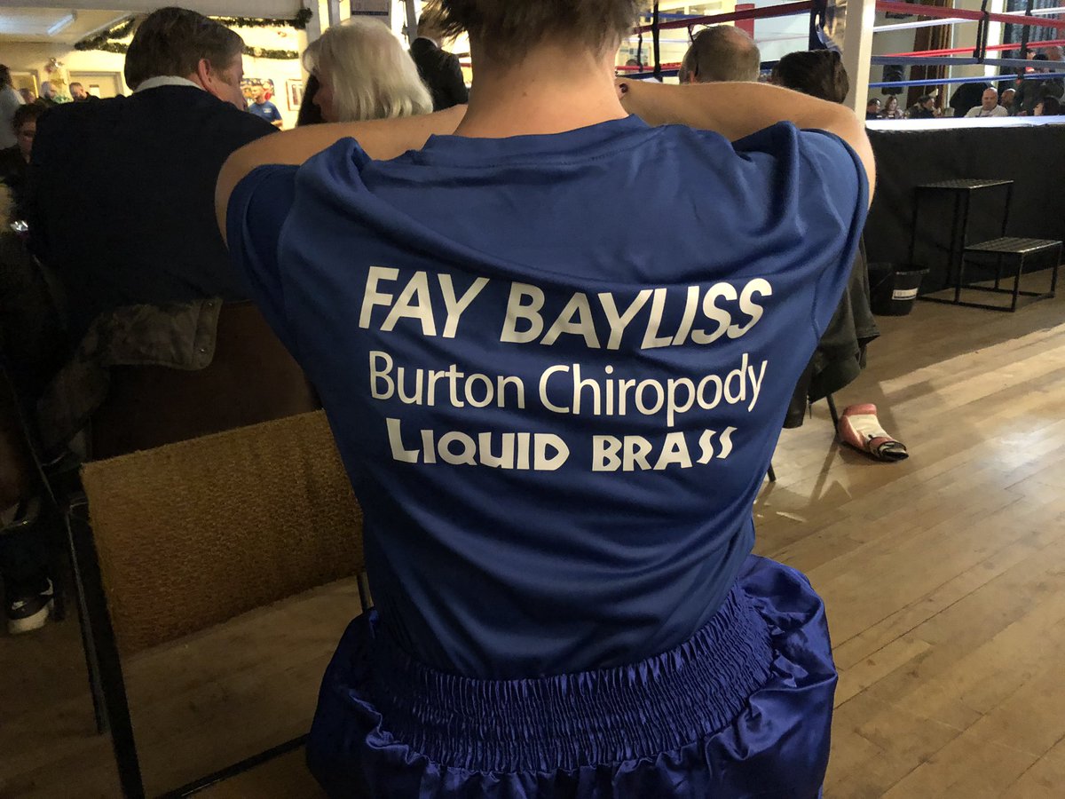faybay75's tweet photo. So, unbeknownst to many; today I fought in a kickboxing bout for @macmillancancer. And won!!  
If you would like to support my #kick4cause @crownkickboxing please go to my Just Giving page https://t.co/hlQ9wO0Wfu
Thank you 🙏 https://t.co/9LXKxaHjOv
