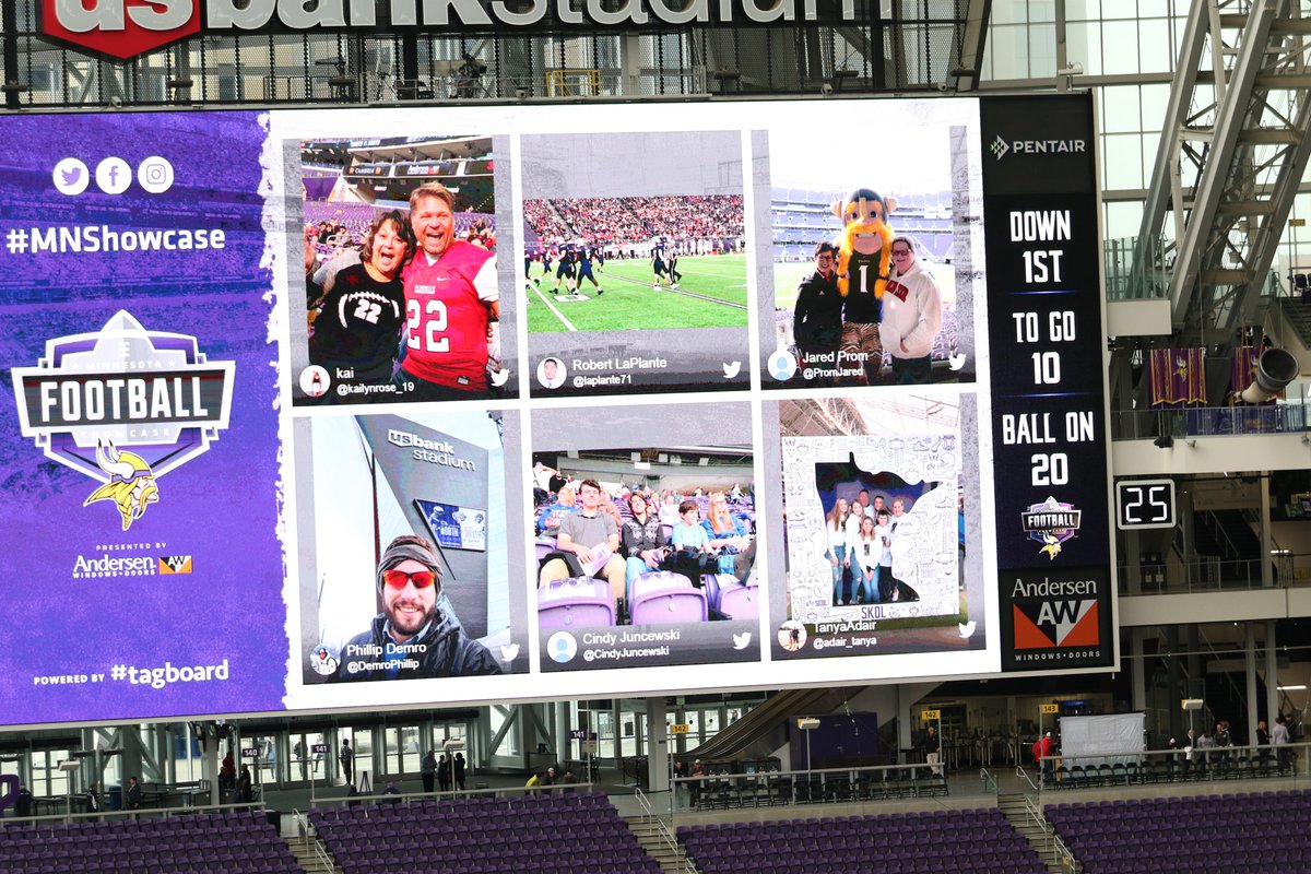 laplante71's tweet photo. What really made my day was one of my Tweets made the @usbankstadium scoreboard today! 😄 #MNShowcase 🏈 https://t.co/KSHd83pxMW