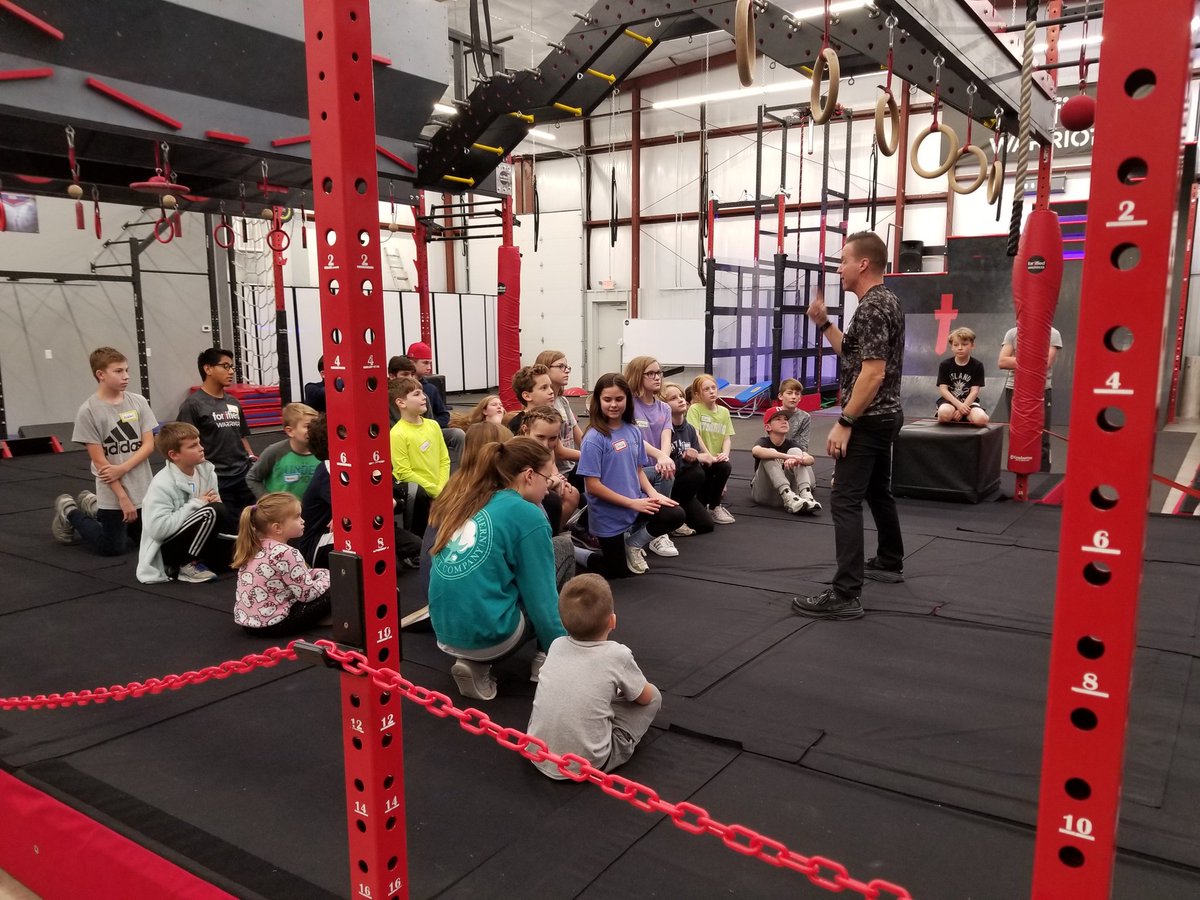 Sinorscience's tweet photo. Fun times at Fortified Fitness @OaklandMiddleXC https://t.co/RHW2HHNYdr
