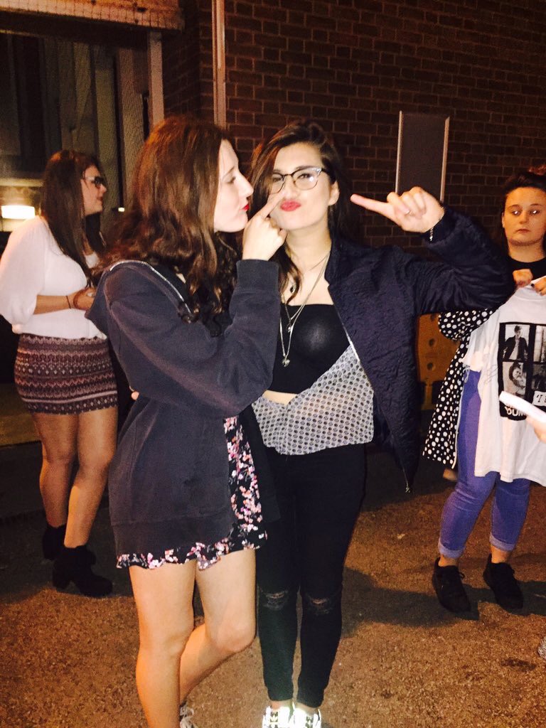 EmmaLouise1997's tweet photo. happy birthday @Parisa, hope you had the best day, miss u 💓💓 https://t.co/F7FJ4sAdgc
