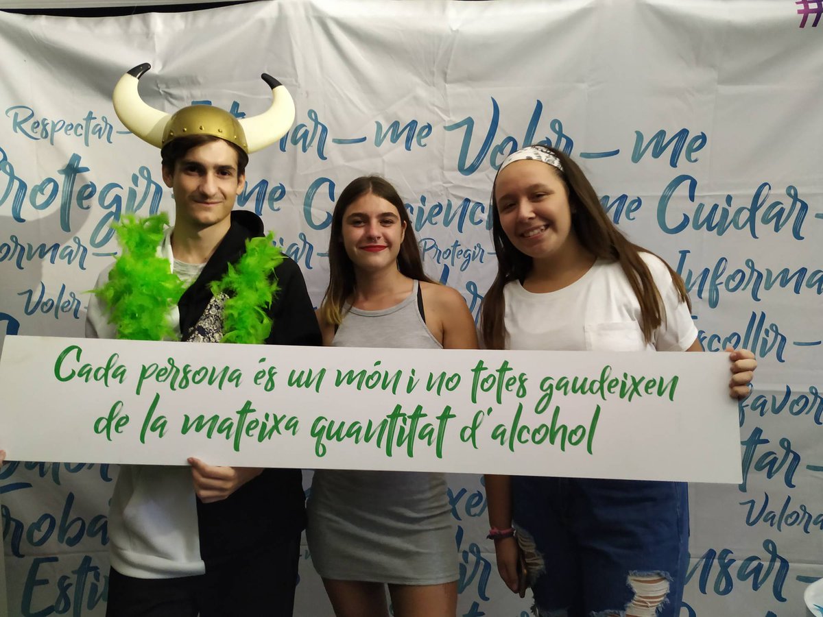 JoTrie1's tweet photo. #altea #encorduratotdura #berbeneo #jotrie #verano #2019 #campaña #reducciondedañosdelacohol https://t.co/yFKna1NyHi