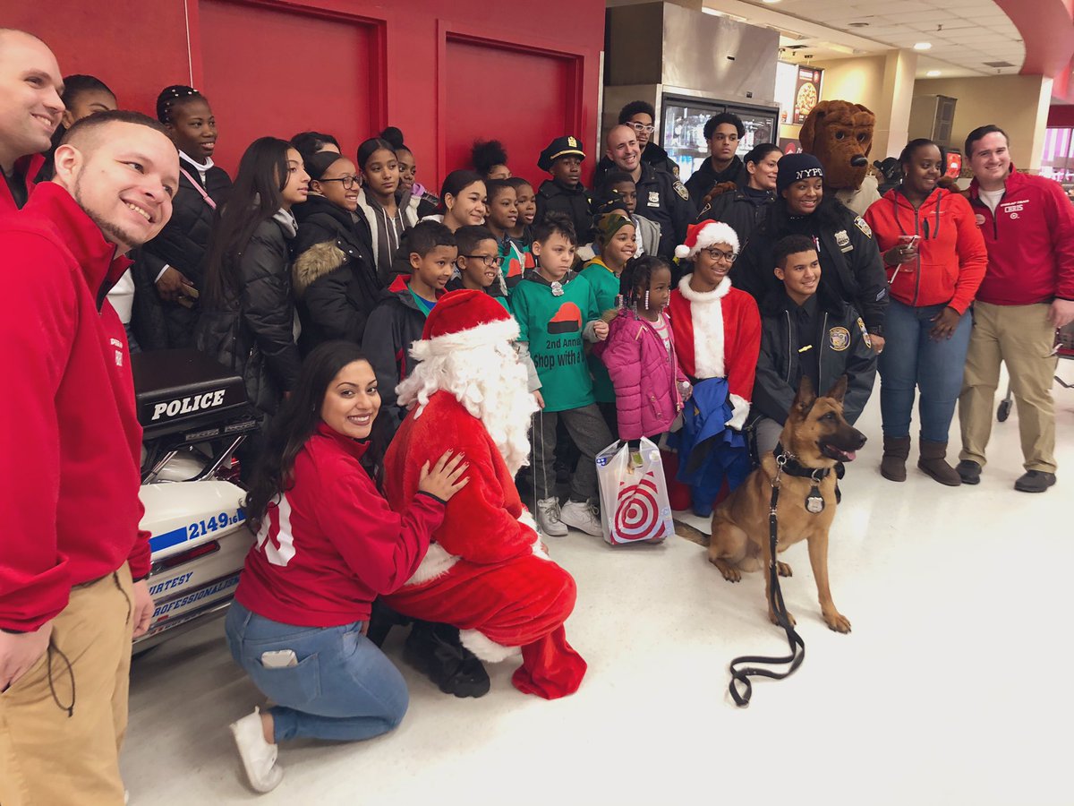 PratimaMMangar's tweet photo. Amazing job to @valenza_chris &amp; @EmpressTkia for this amazing event!! So much fun and so cool to see these kids smile ❤️ #HeroesAndHelpers #ShopWithACop #D459AP #T2475

Ty to @NYPD44Pct @NYPD40Pct &amp; @News12BX 🤗 https://t.co/7RYCyscTzk