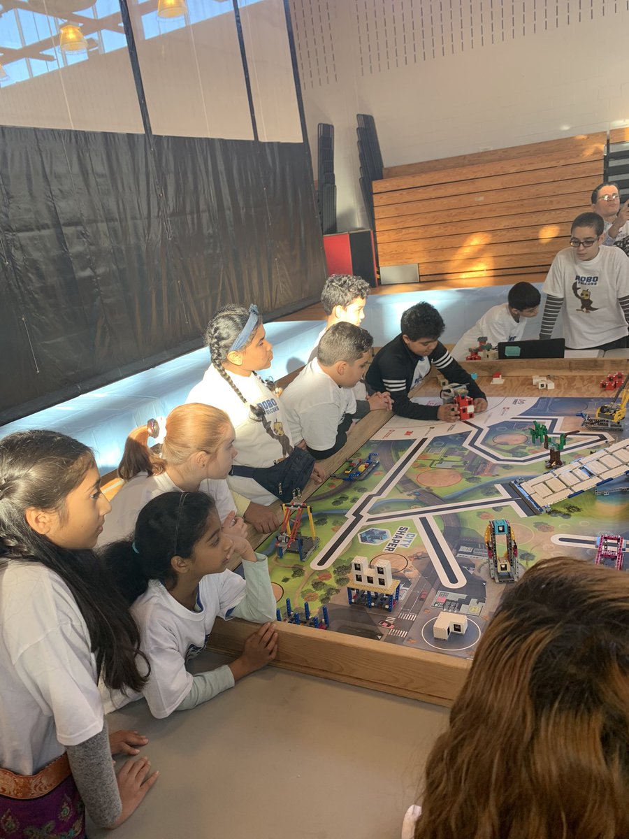 maryannmovesnj's tweet photo. First time #PS26 in #JerseyCity competed at the 16th Annual #FIRSTLEGOLeague in Jersey City. Our students worked so hard and did amazing! We won the Strategy & Innovation Award.....and I couldn’t be prouder. #RoboFalcons #5thGraders #STEM #STEAM https://t.co/hbNsplo8Ns