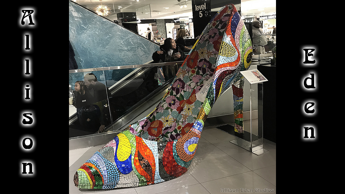 AllisonEdenArt's tweet photo. The ❤️ of Shoe York !!! See Allison Eden's high heeled art shoe on display @Bloomingdales 59th St. #Lex #NYC on the 5th floor #bestshoedept #stainedglass #highheels #Shoes #glassart #mosaics #paisley #holiday #shopping #Bloomies #MadeInNYC #musthave #artbaselcanwait @LATICRETE https://t.co/VNrdl5sgSq
