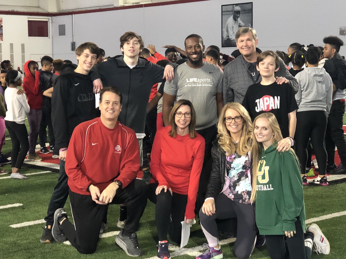 OSU LiFEsports (@osulifesports) on Twitter photo Shout out to Tom Rozsits, โ89 and <a href="/OhioStateMSOC/">Ohio State Menโs Soccer</a> alum, whoโs family helped lead our team of volunteers today. Great to have students from <a href="/dublinjeromehs/">Dublin Jerome HS</a> and <a href="/LocalMattersOrg/">Local Matters</a>, too! <a href="/OhioStateAlumni/">Ohio State Alumni</a> <a href="/OhioStAthletics/">Ohio State Buckeyes ๐ฐ</a> #MakingADifference Shout out to Tom Rozsits, โ89 and <a href="/OhioStateMSOC/">Ohio State Menโs Soccer</a> alum, whoโs family helped lead our team of volunteers today. Great to have students from <a href="/dublinjeromehs/">Dublin Jerome HS</a> and <a href="/LocalMattersOrg/">Local Matters</a>, too! <a href="/OhioStateAlumni/">Ohio State Alumni</a> <a href="/OhioStAthletics/">Ohio State Buckeyes ๐ฐ</a> #MakingADifference