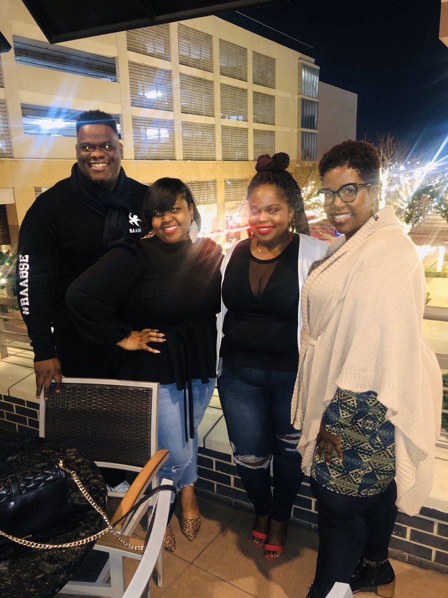 Ѕнaneιa Ѕмιтн tweet media