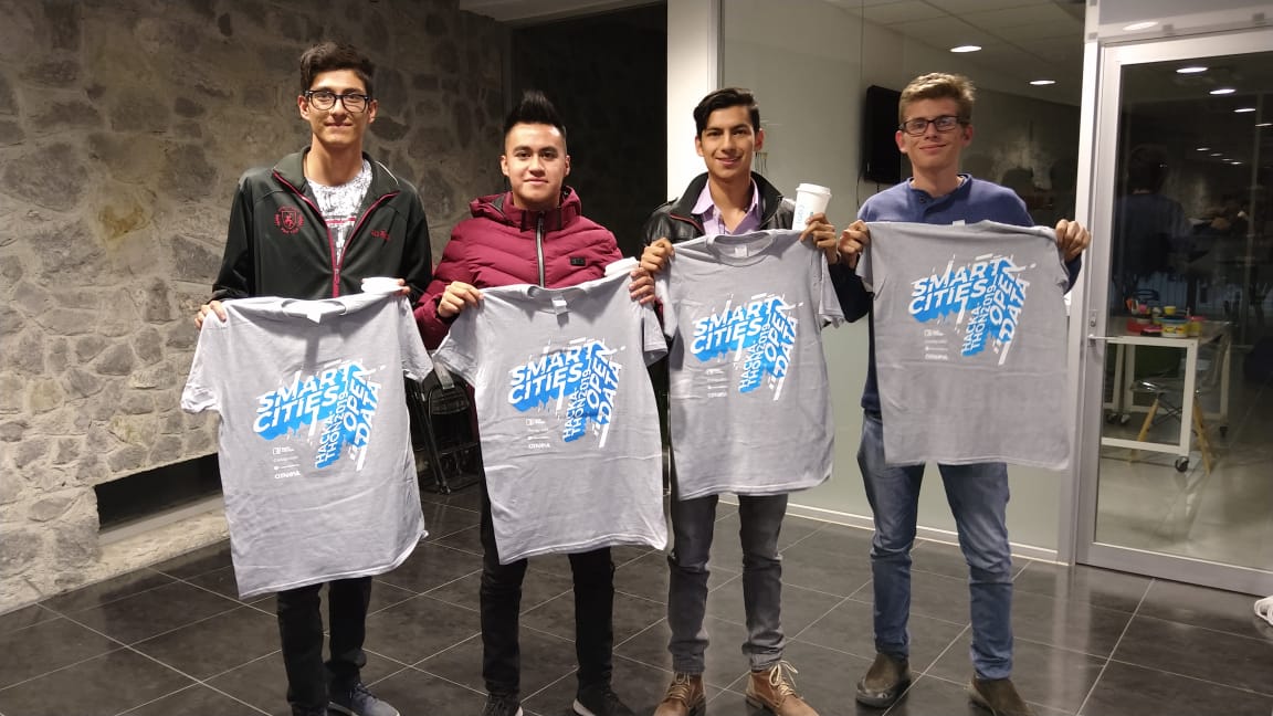 29 equipos participan en el #hackathon 👨‍💻👩‍💻 quienes compiten para ser parte de los 🏅🏆 3 seleccionados y llevarse los 80 mil pesos en premios.
Éxito a todos! 👏👏👏
#InnovaciónCívica #HidalgoInnova #TransformaHidalgo