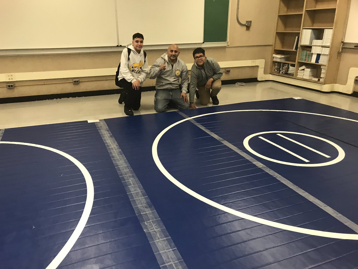 jasminemontgo's tweet photo. OGMS is ready for our wrestling club!  #ogmagic #OGMStrong @OakGroveMS https://t.co/iaPk3V4yRr