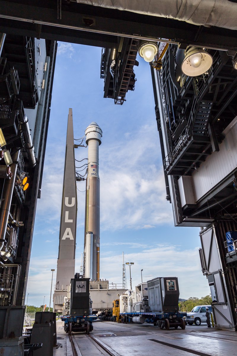 ulalaunch's tweet photo. The #AtlasV with #Starliner rolled back to the Vertical Integration Facility this afternoon. They successfully completed an on-pad countdown demonstration test for upcoming launches to the @Space_Station in collaboration with NASA's @Commercial_Crew Program. https://t.co/bVzFKMuNng
